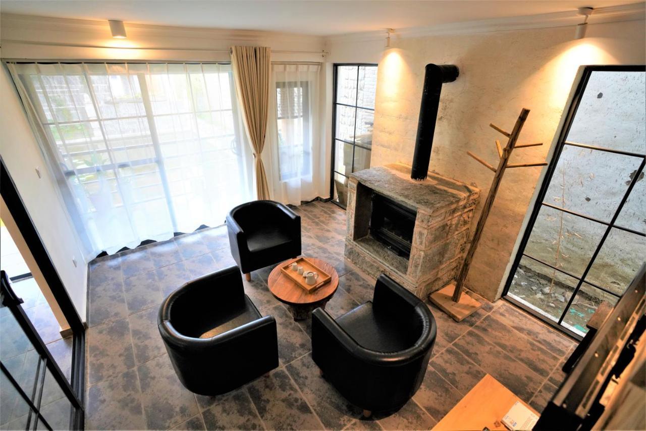 Dalixizhou Bieyuan Guesthouse ต้าหลี่ ภายนอก รูปภาพ