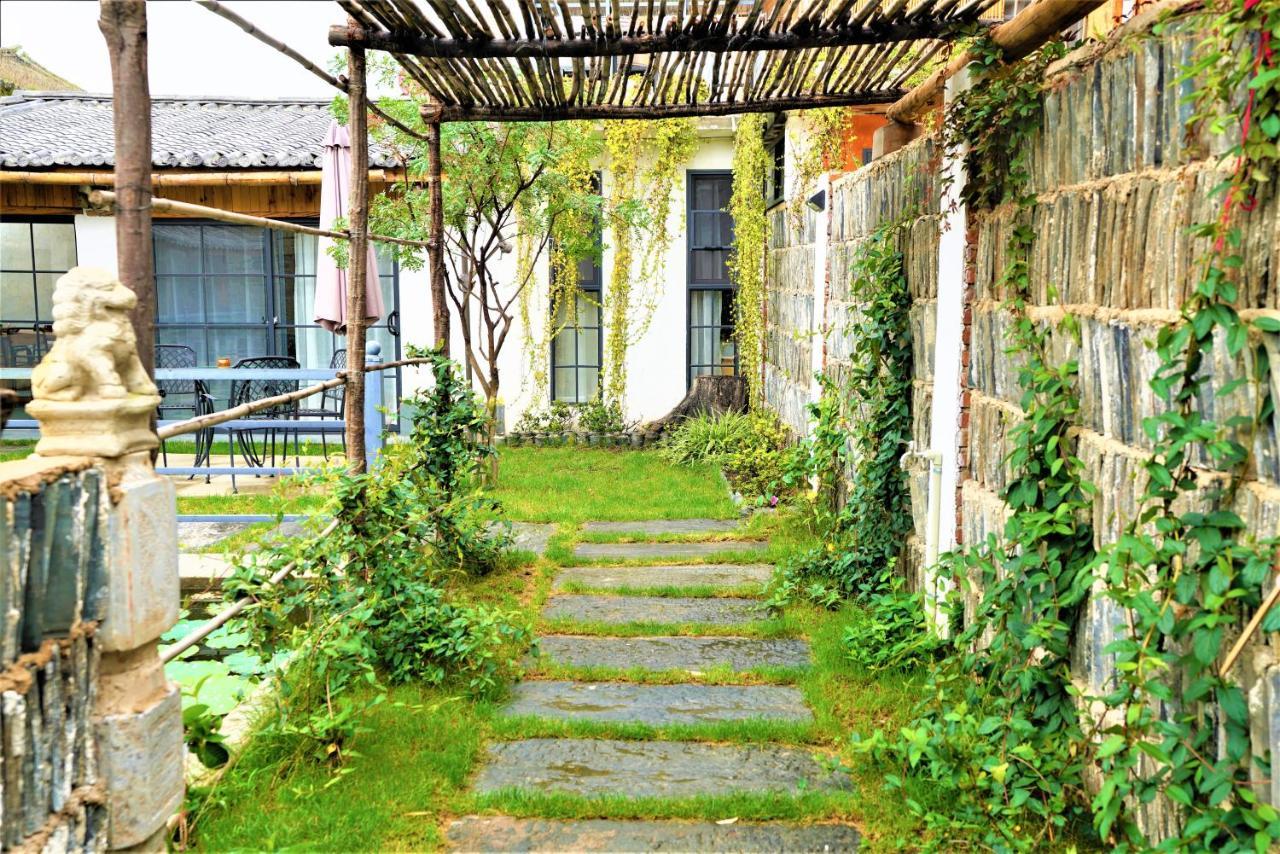 Dalixizhou Bieyuan Guesthouse ต้าหลี่ ภายนอก รูปภาพ